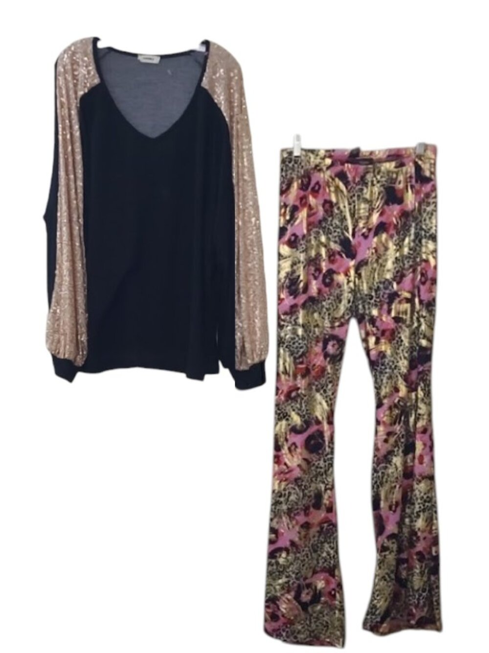 2 Piece Outfit Gold Color, Sequin Top, and Shimmery Stretchy Leggings 3X